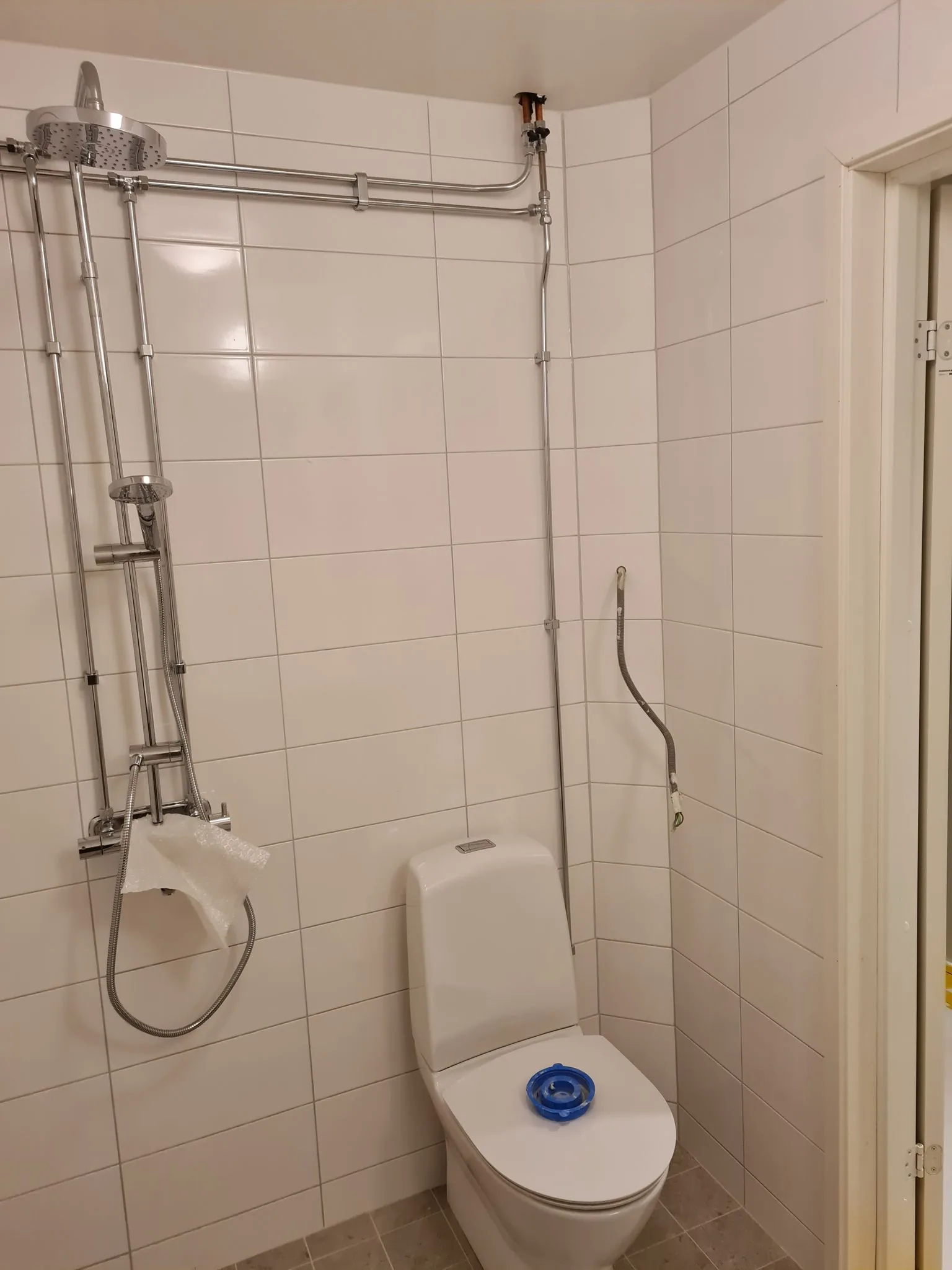 Sanitaartehnika paigaldus ja remont WC-s